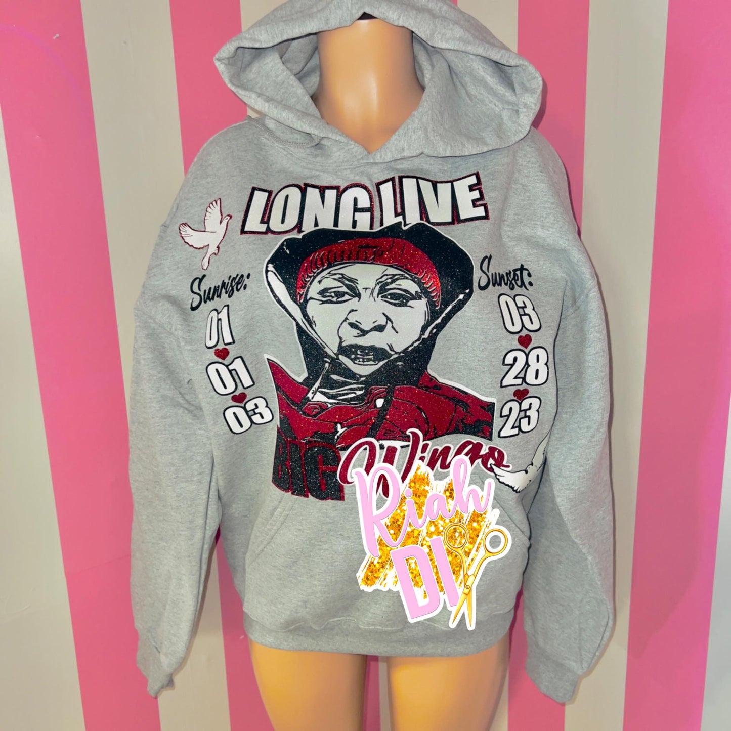 Sudadera con capucha y cara brillante
