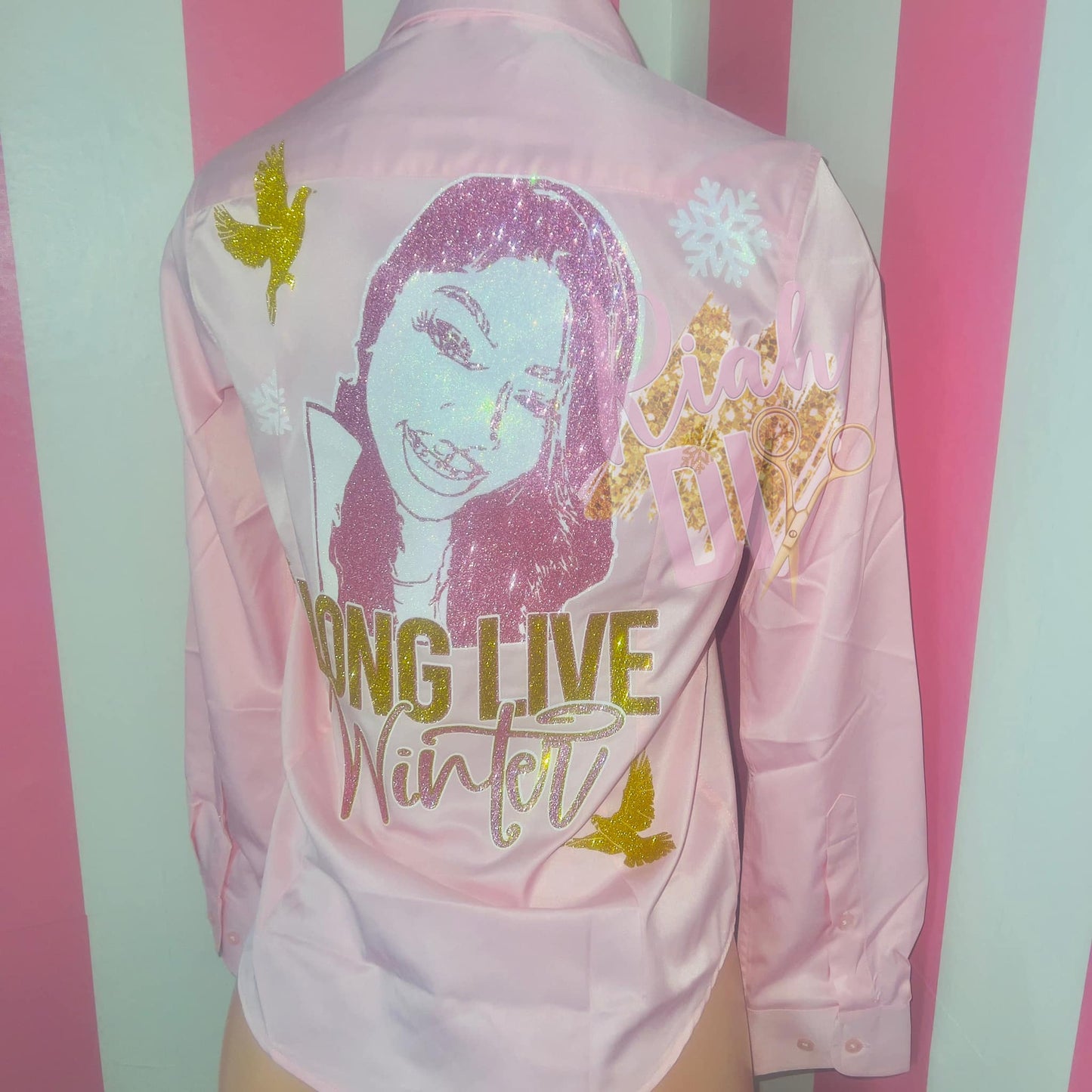 Camisa con botones y cara brillante con 3 imágenes al frente