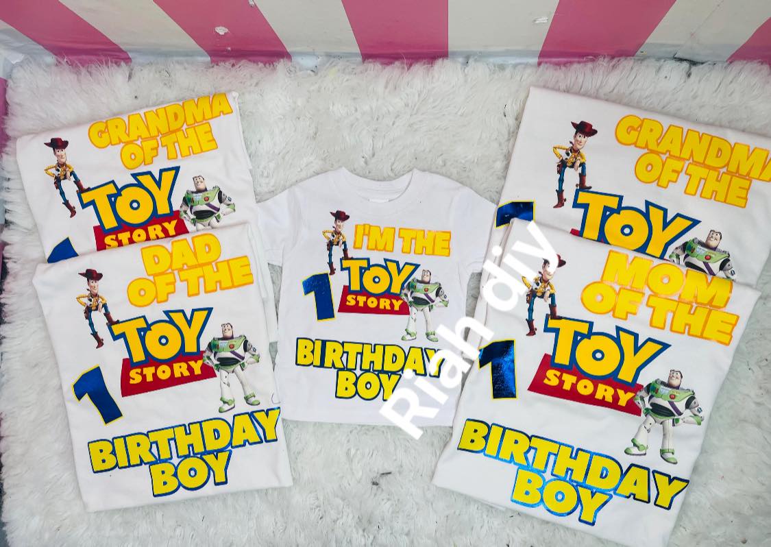 Camiseta de cumpleaños detallada para adultos
