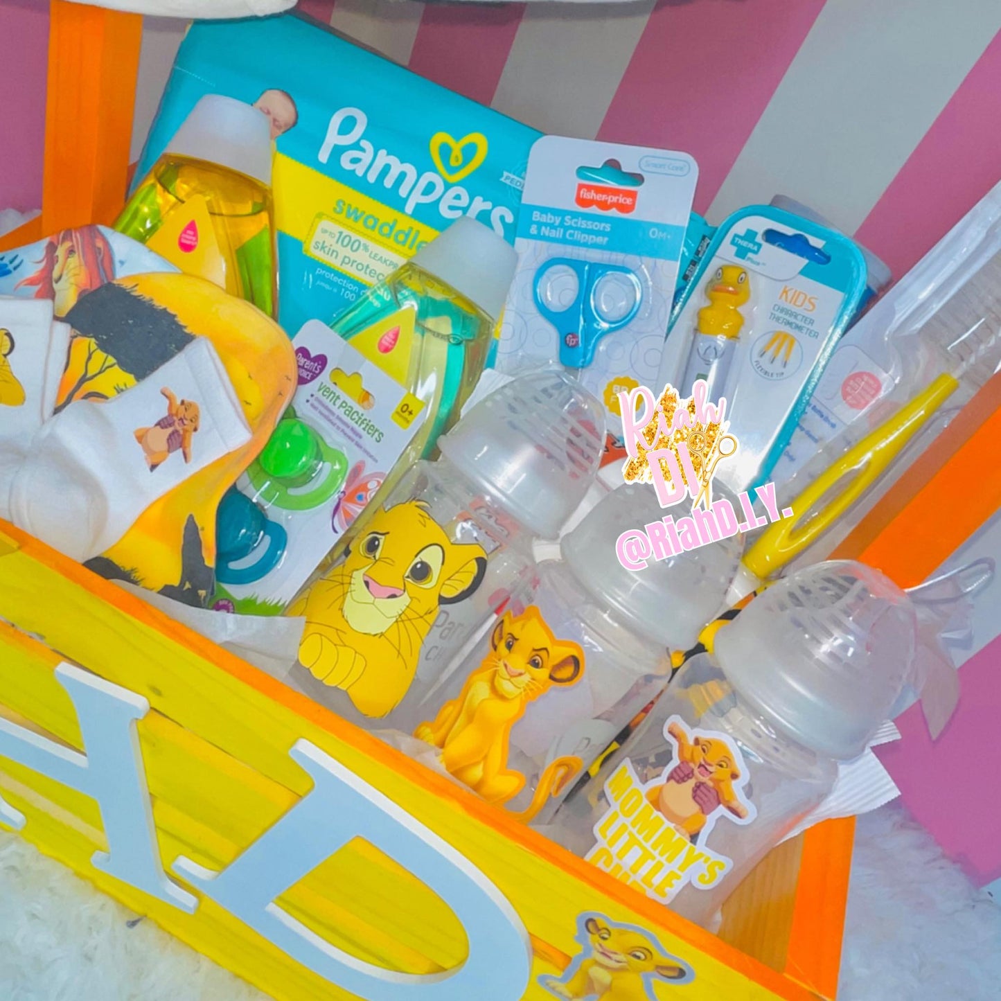 Cajón de armario personalizado para bebé niño