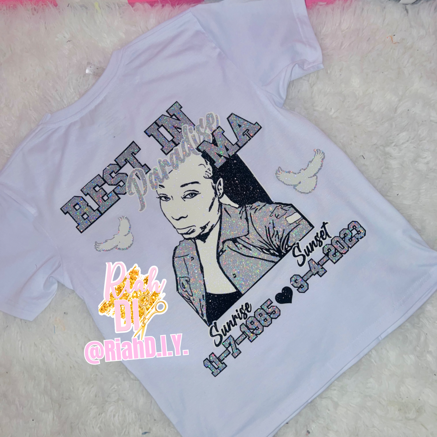 Descansa en el paraíso Camiseta con cara brillante/Peekaboo