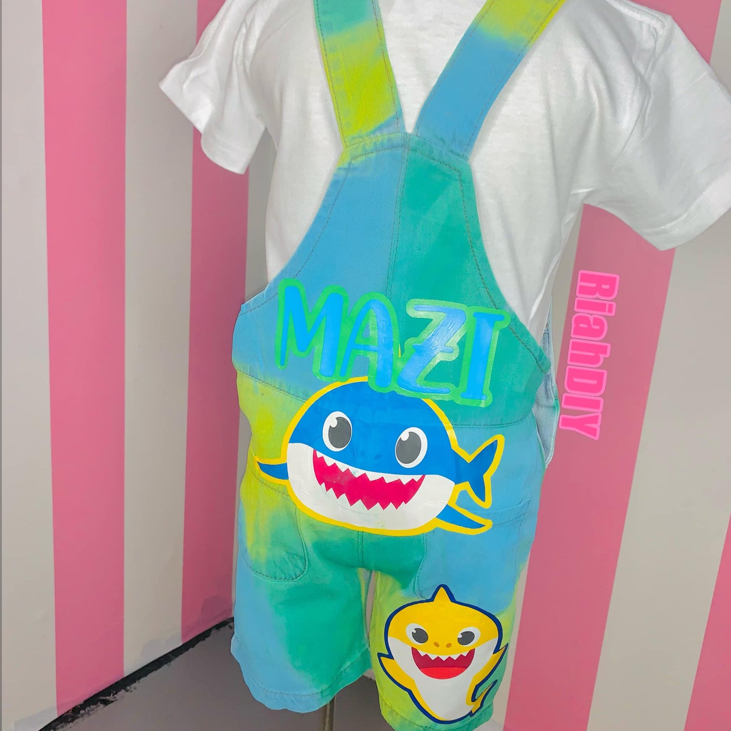 Monos de colores para niños