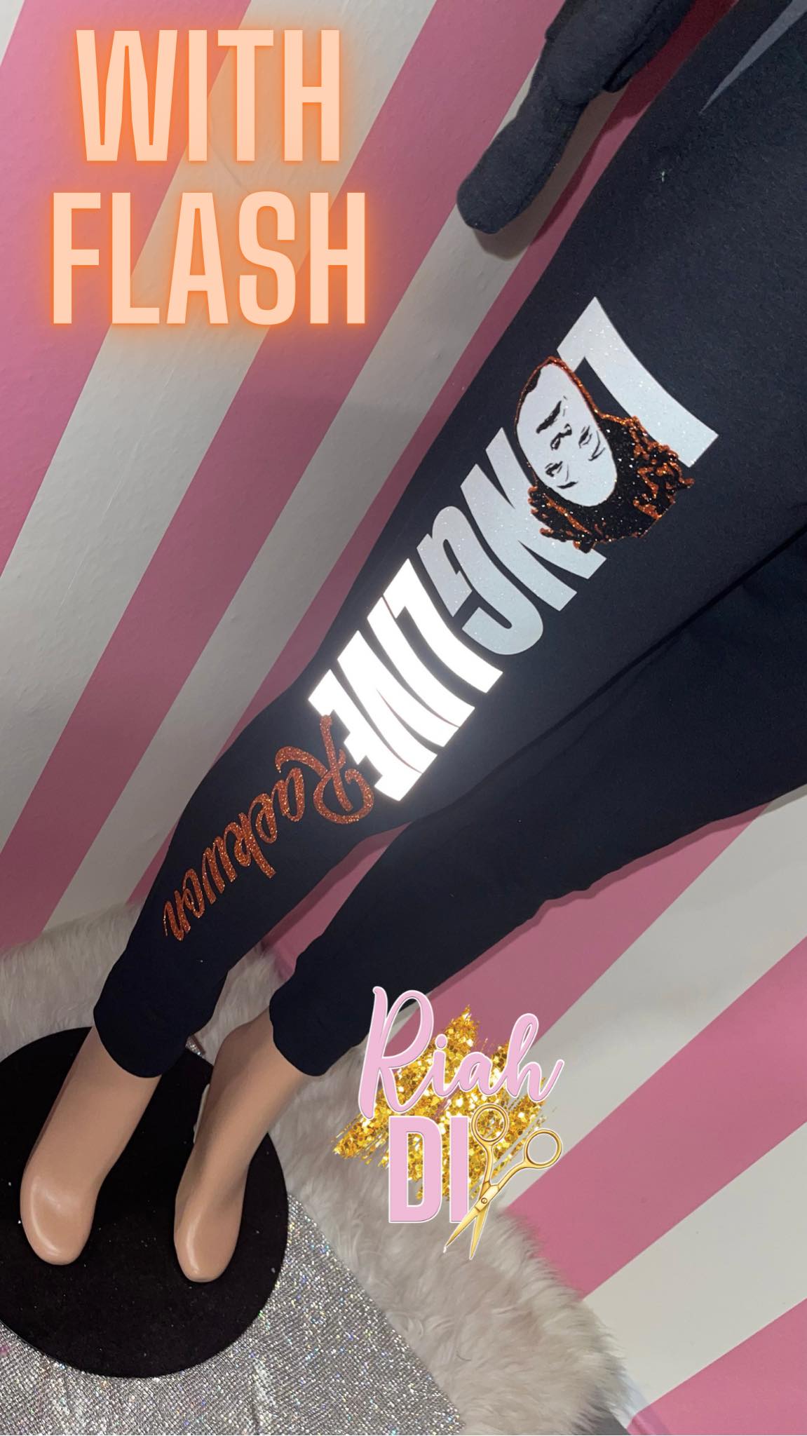 Sudadera con capucha Crescent Joggy con fotos y cara brillante