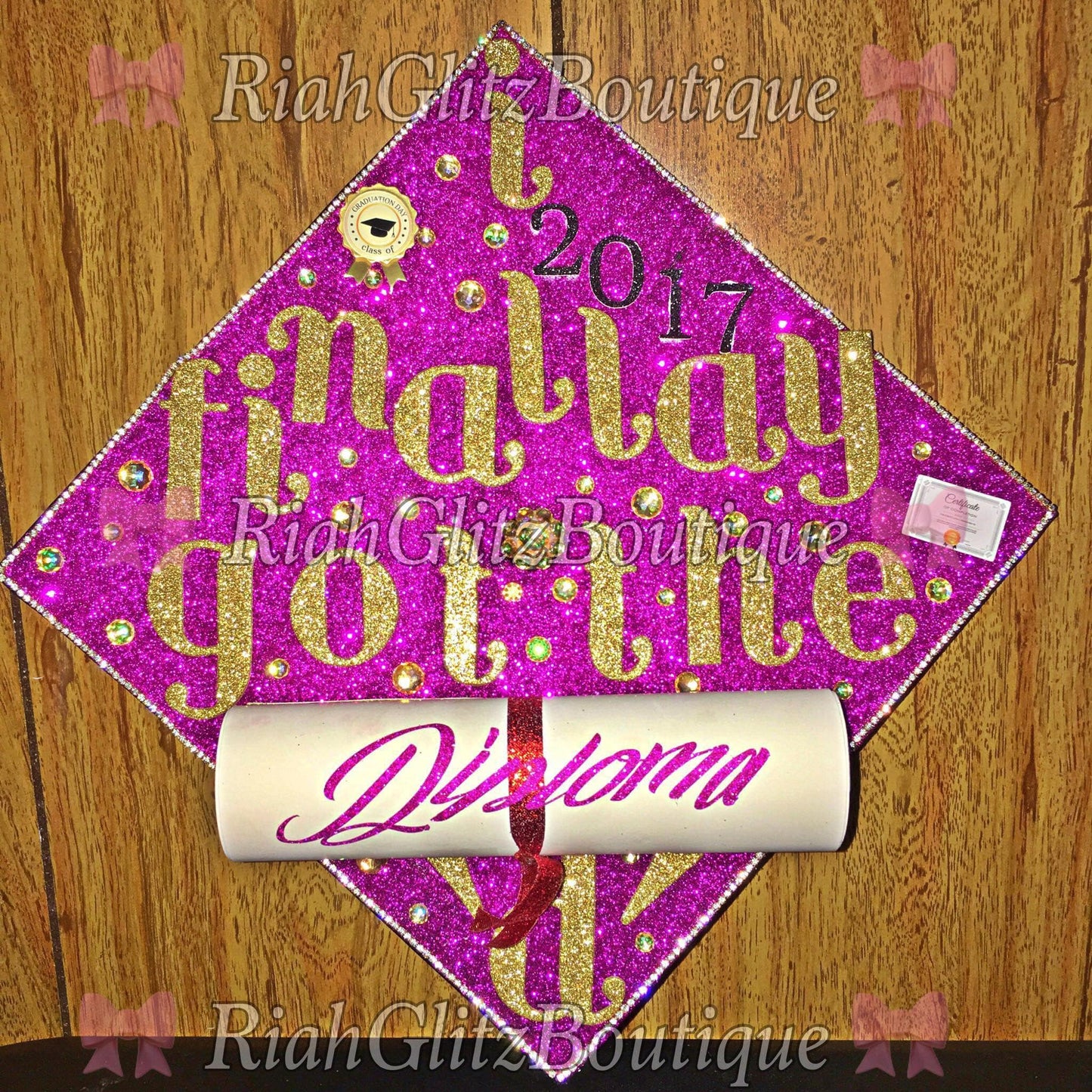 Birrete de graduación personalizado