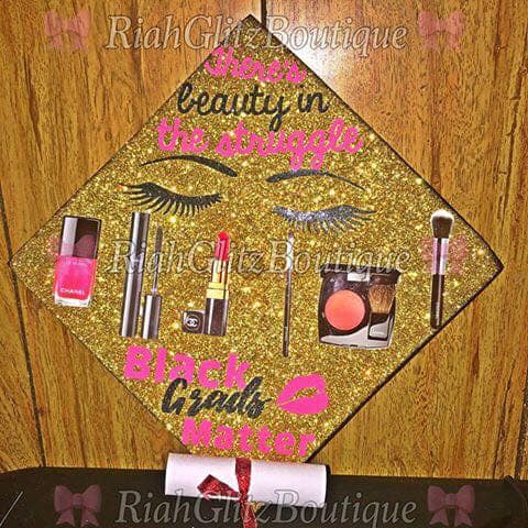 Birrete de graduación personalizado