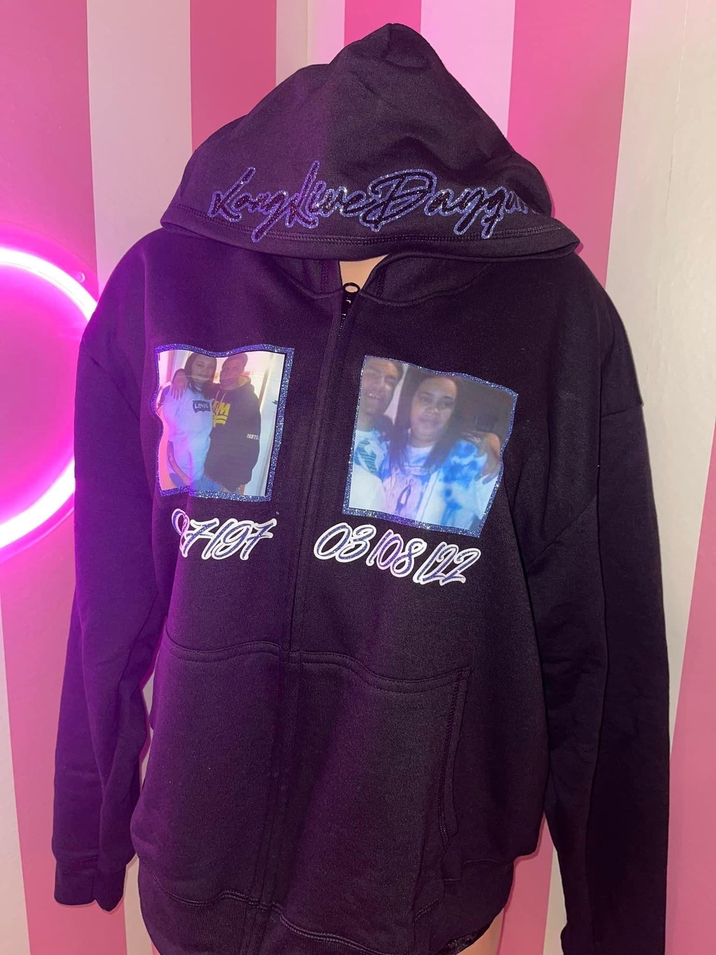 Sudadera con capucha básica con imagen y cara brillante