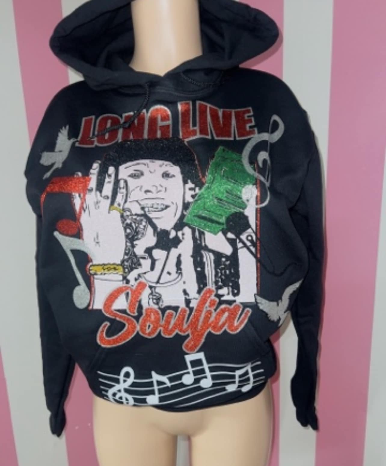 Sudadera con capucha y cara brillante