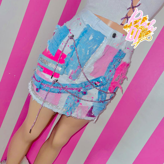 Conjunto de falda vaquera con abertura y diamantes desgastados