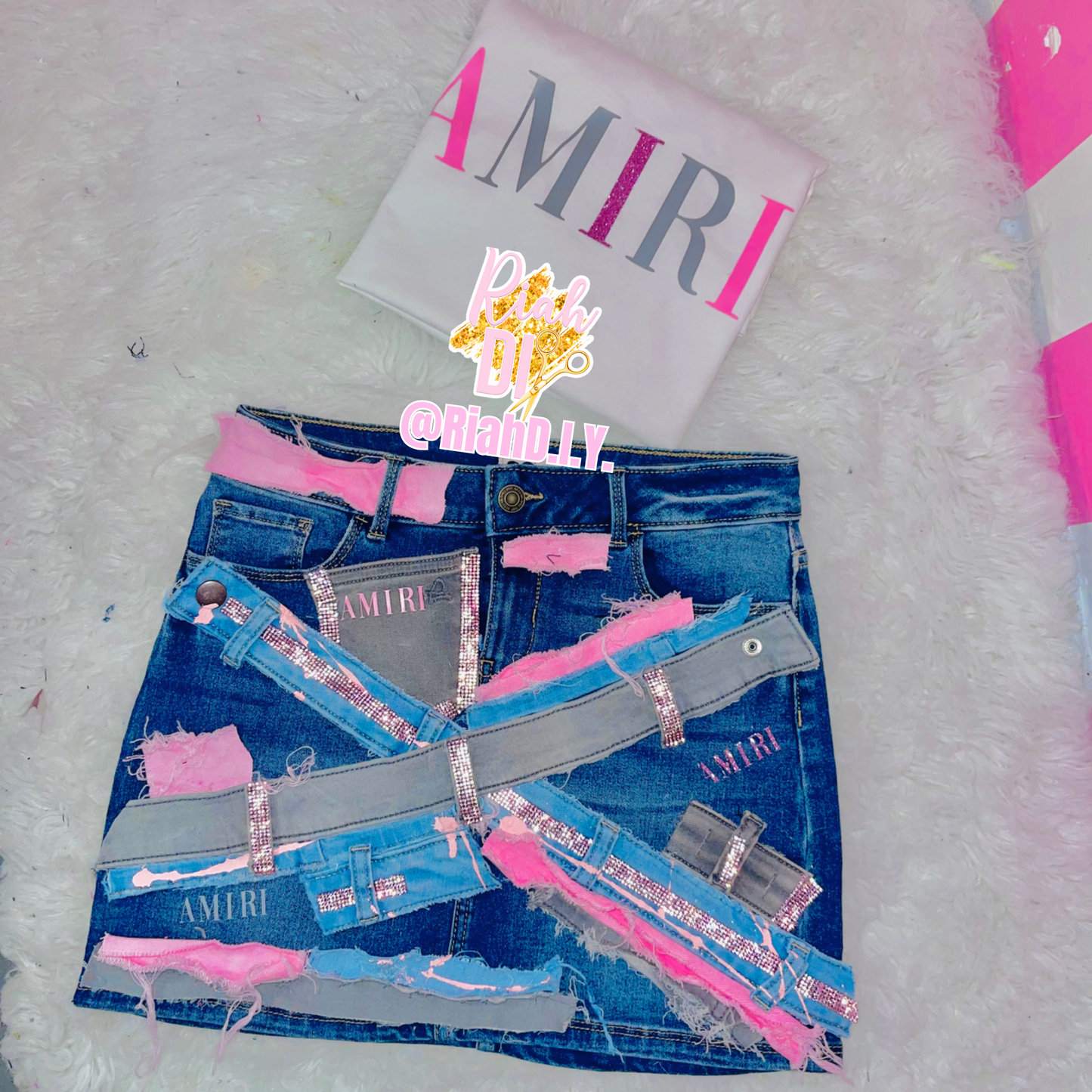 Conjunto de falda vaquera con camiseta