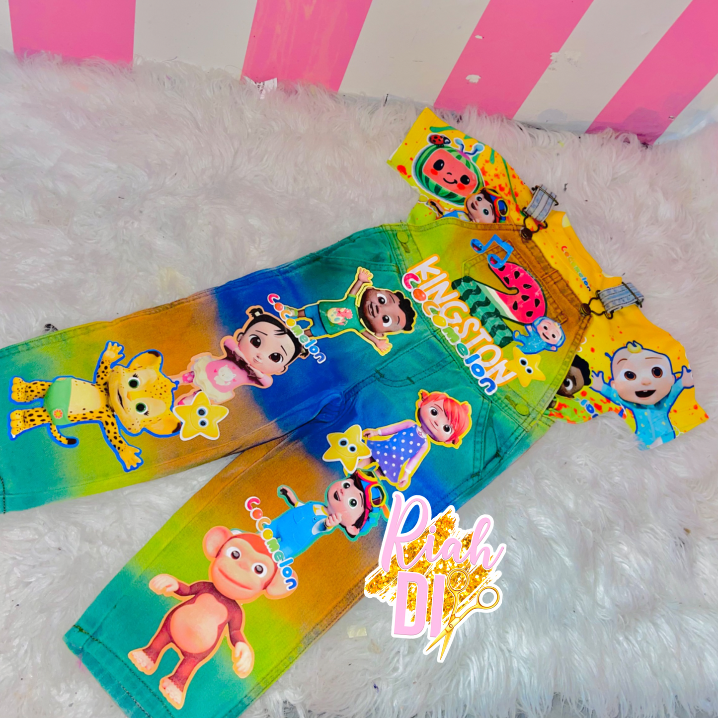 Monos de colores para niños