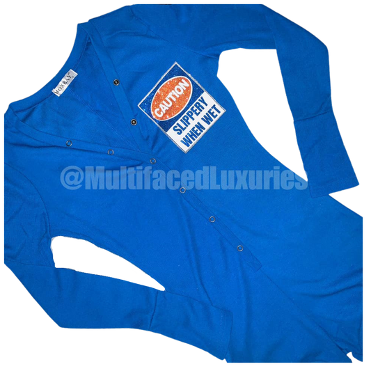 Precaución Aquafina Onesie