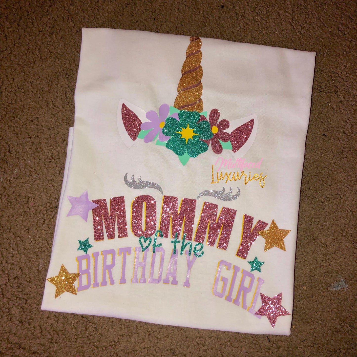 Camiseta de cumpleaños detallada para adultos