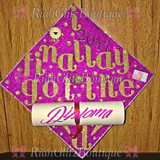 Birrete de graduación personalizado