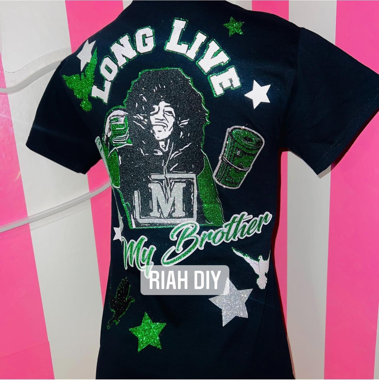 Camiseta XL con cara brillante