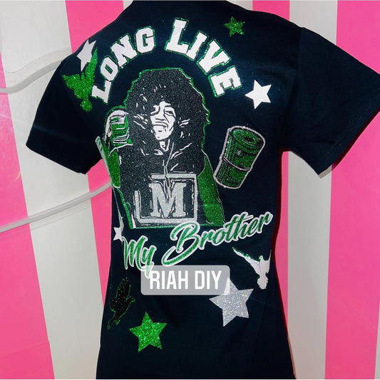 Camiseta XL con cara brillante