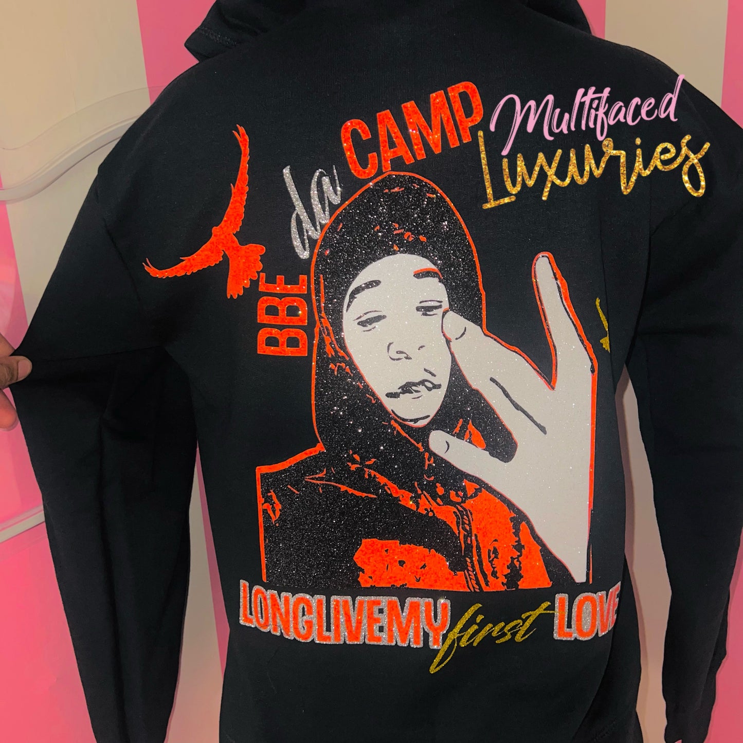 Sudadera con capucha, cremallera frontal y cara brillante, 2 imágenes
